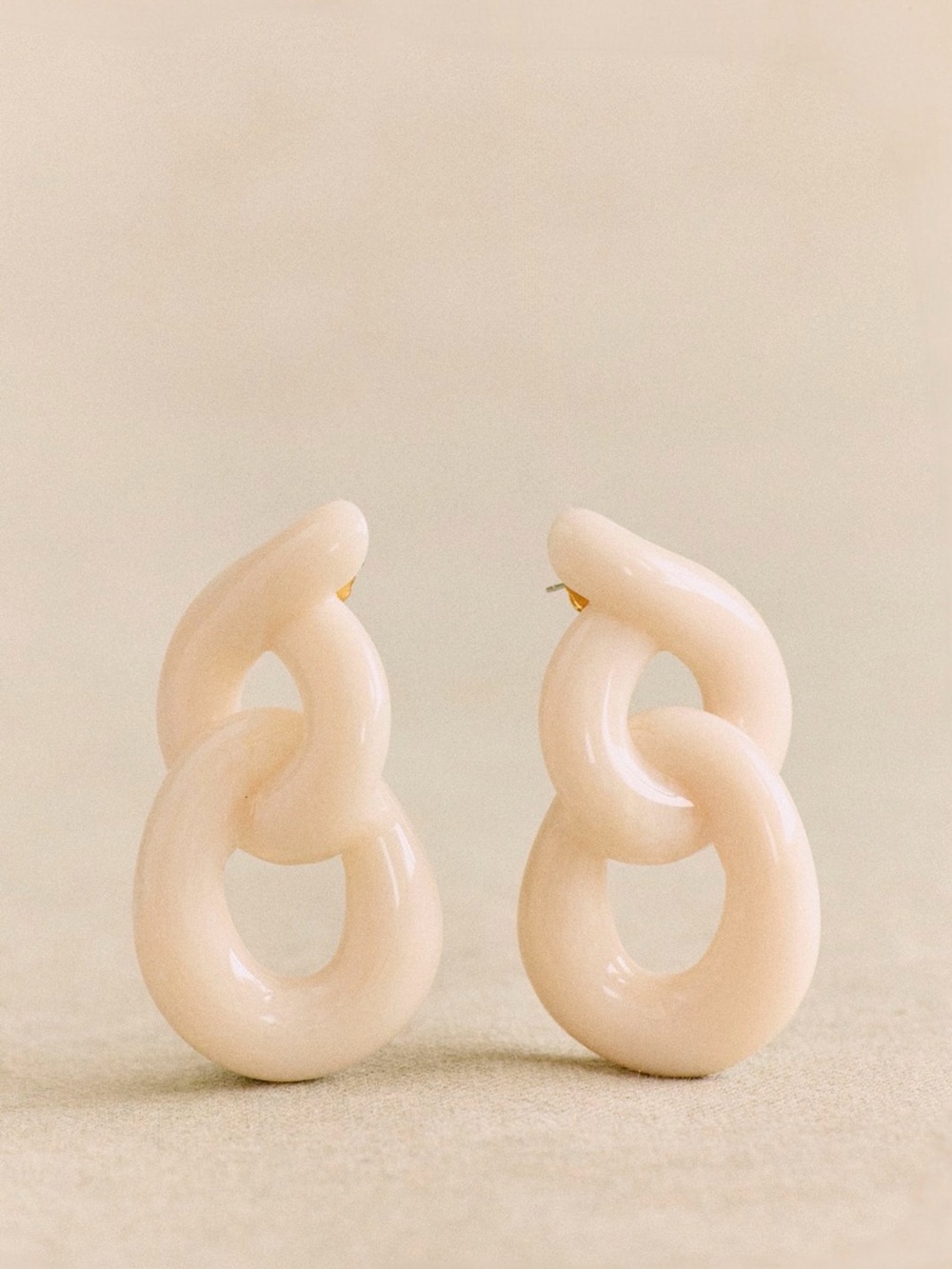 🍃Sezane Adelia earrings - Ecru - NEW IN BOX